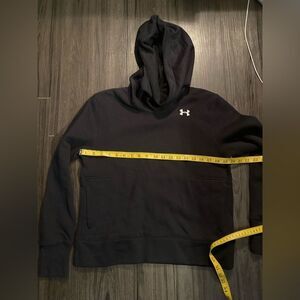 Small under armour hoodie